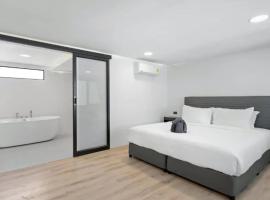 Beach Walk Condo 3br in Replay, kondom&iacute;nium v destin&aacute;cii Bangrak Beach