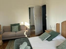 O'Cottage suite Familiale, hotel v destinaci Annonay