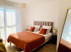 DOMITYS - Le Bouquet, hotel in Charnay-lès-Mâcon