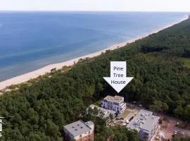 Pine Tree House 9 D&D Apartments