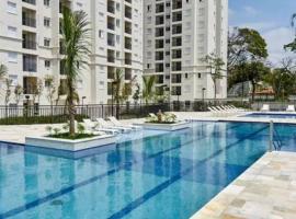 apto 2 pessoas condominio clube, vaga de garagem, perto da Jurubatuba, ξενοδοχείο σε São Bernardo do Campo