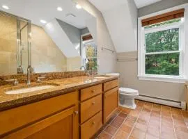Stratton Springs Top Tier End Unit