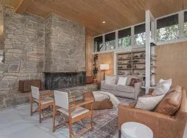Beautiful Fully Renovated Mid-Centruy Modern Home
