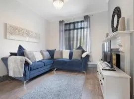 Family-Friendly 2BR Close to Durham City