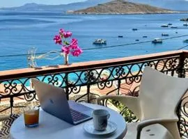 Maestro apartment Chalki