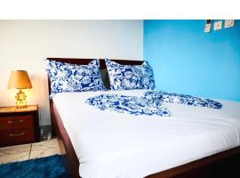 Fustelle city 2, hotel in Douala