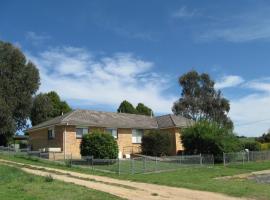 Hayden House, Hotel in Delegate
