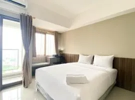 Well Furnished and Cozy Studio at Gateway Park LRT City Jatibening Apartment By Travelio