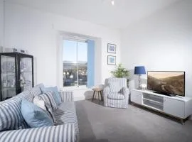 Top of the Bank Apartment