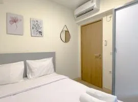 Modern Look 2BR Meikarta Apartment By Travelio