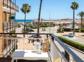 Luxe 6 pers strand app met zeezicht en zwembad Arenal Beach