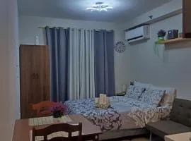 Laugh tale Staycation