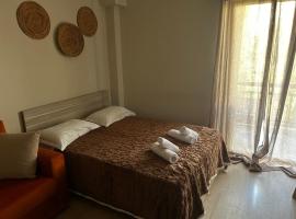 Central House Karistos, akomodasi dapur lengkap di Karistos