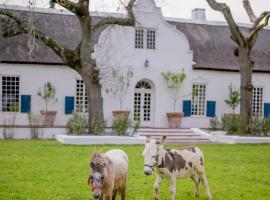 San Gabriel Homestead, hotel dengan parking di Somerset West
