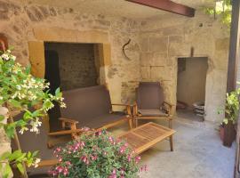 La grange, hotel in Aspères