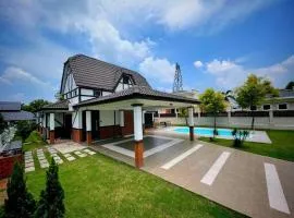 Villa D'Astana,A'Famosa Resort Pool-BBQ-Karaoke