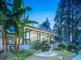 Yinshu Lunasvilla Courtyard Garden Resort Hotel