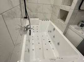 STUDIO JACCUZZI A 2 Min dAvignon