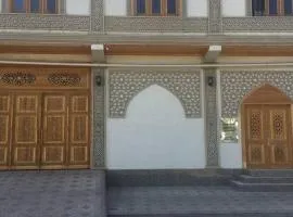 Uzbek House