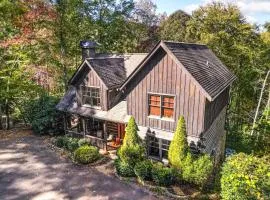 Hot Tub and Fire Pit Getaway Near Nantahala Gorge!