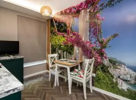 Tiny studio in center of Varna