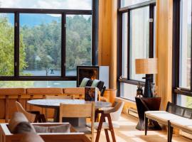 Laurel Lake Placid، فندق في ليك بلاسيد