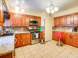Spacious Pittsburgh Rental Walk to Frick Park!