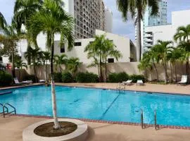 Isla Verde Modern Apartment with Pool