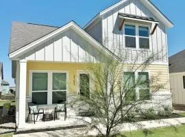 Charming Cottage - Yellow Haus near Gruene