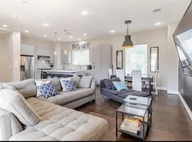 NEW, 3 Bedrooom Townhome In Downtown Houston Near Stadiums and Med Center