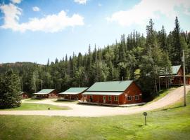 Cole Cabins, chalet de montaña en Deadwood