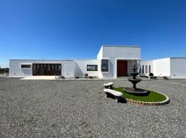 Sol Nevado: San Carlos'ta bir kul&uuml;be