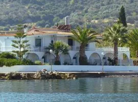 Manthos Sea View
