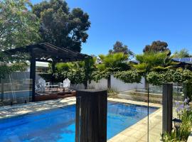 Happy Wanderer Motel Bendigo CHILDREN NOT PERMITTED over 18s only, hotel en Bendigo