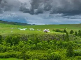 Tuul Riverside Lodge