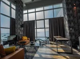 Panoramic Seaview Maritime Suites