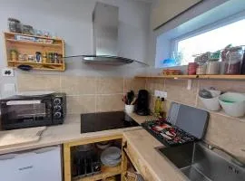 La Studette d'Eve 10m2, terrasse 18m2 , parking, piscine