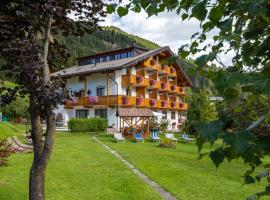 Villa Gemmy, hotel i Pozza di Fassa