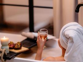 Loft 16 - Luksus & Relax - Wanna, Netflix, Parking，位于伊拉华的酒店