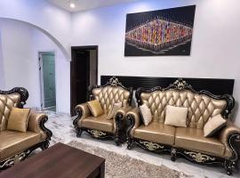 Imani Court Luxury Apartments、アクラのホテル