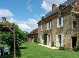 La Geneste un gîte dans la campagne sarladaise