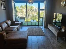 SS Luxury Apartments Island Club