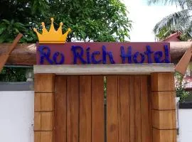 Ro Rich Hotel