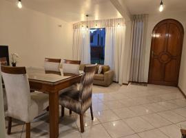 Casa en condominio, khách sạn ở Tacna