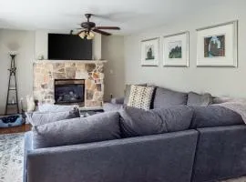 Spacious 3BR Home with BBQ in Gated Penn Estates