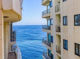 Beautiful 3 bed rm apartment close to sea and best of Sliema, hotel u Sliemi