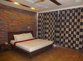 Premier Inn Davis Road Lahore, motel in Lahore