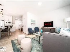 Modern Executive Home-Sleeps12-KingBeds-FullHouse