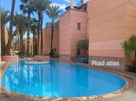 Riad Atlas logement entier priv&eacute; avec jacuzzi au c&oelig;ur de Marrakesh entire accommodation