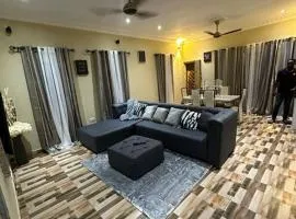 Amc Luxe Retreat